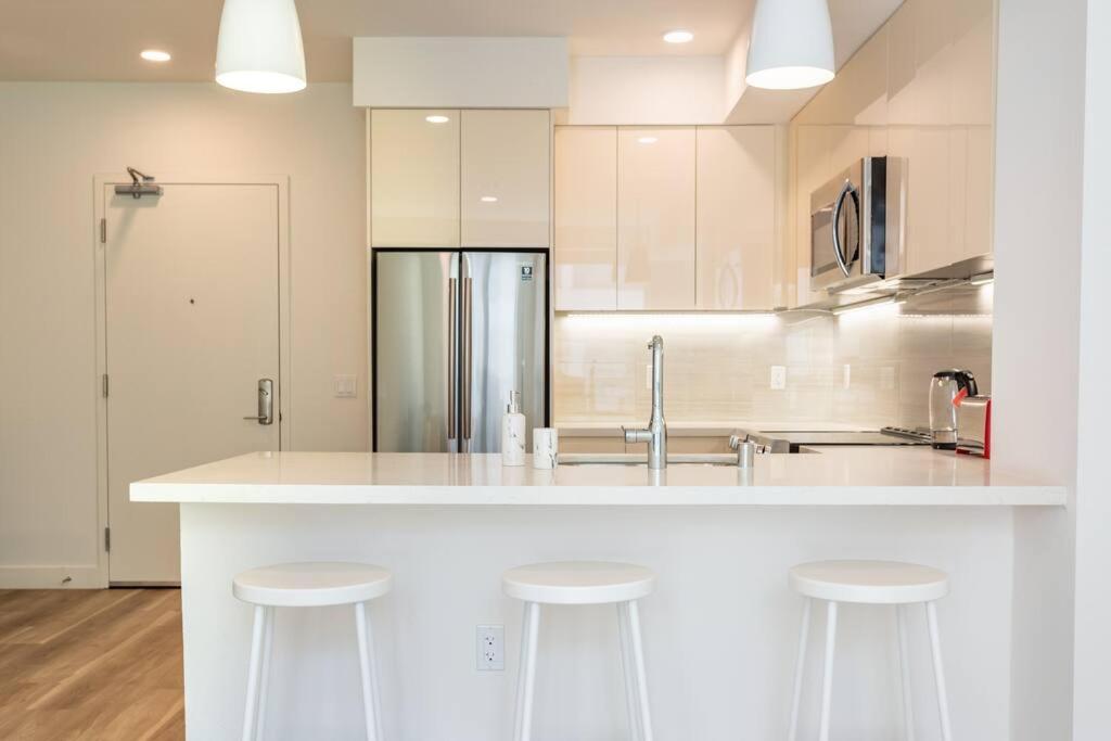 Cozy Apartment Unit With Great Amenities At Ktown Los Angeles Buitenkant foto